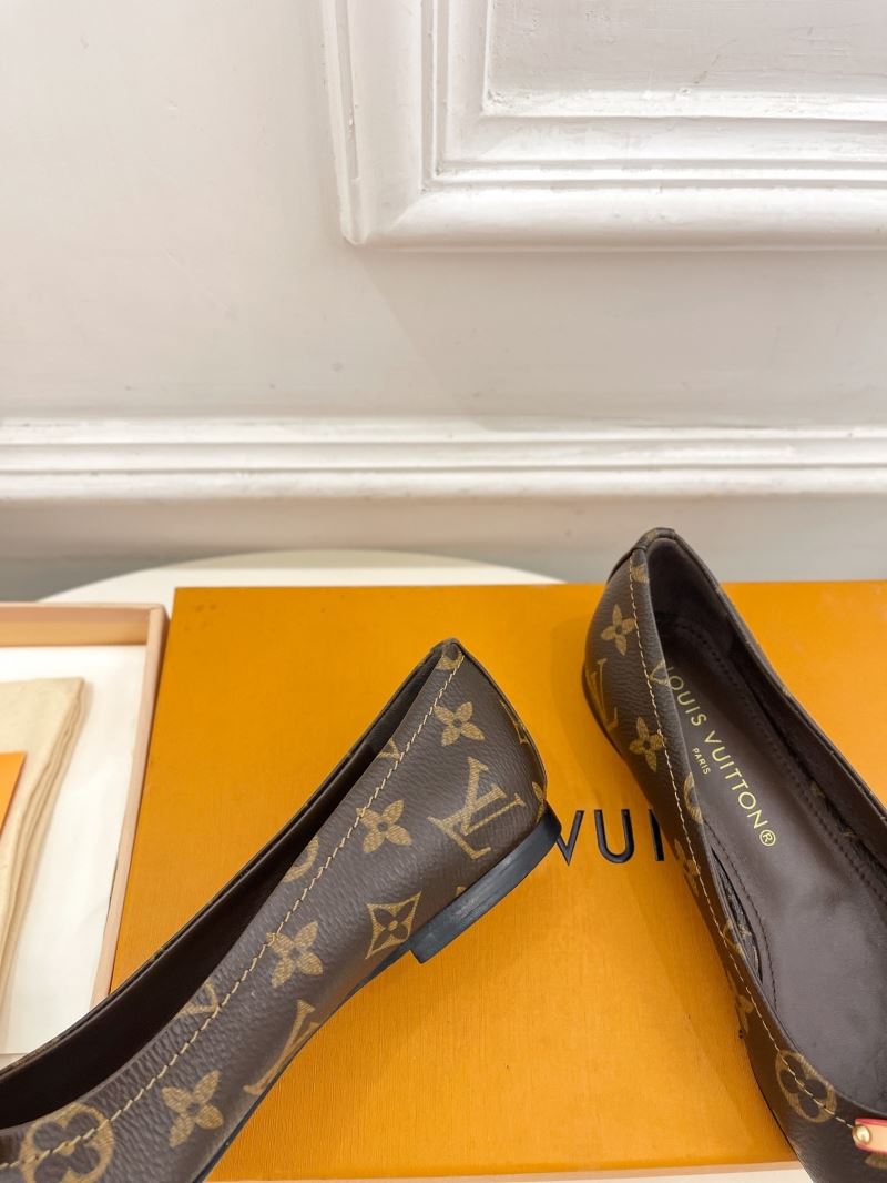 Louis Vuitton Flat Shoes